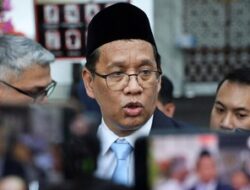 Ungkap Penyebab Ekonomi RI Lesu, Menkeu Sebut Rp425 Triliun Uang Negara Mengendap di BI