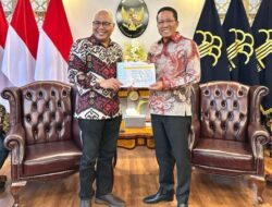 Kisruh Usai, PWI Kembali Terdaftar di Kemenhumham Atas Nama Ahmad Munir Sebagai Ketum