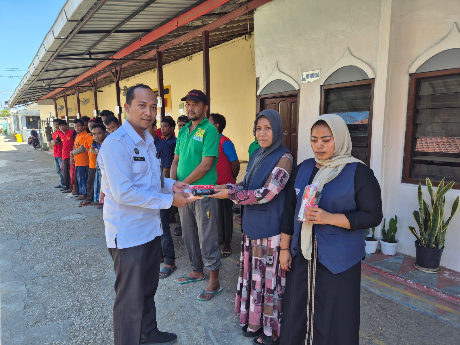 Penuhi Hak Dasar, Lapas Pamekasan Bagikan Perlengkapan Mandi untuk Seluruh Warga Binaan