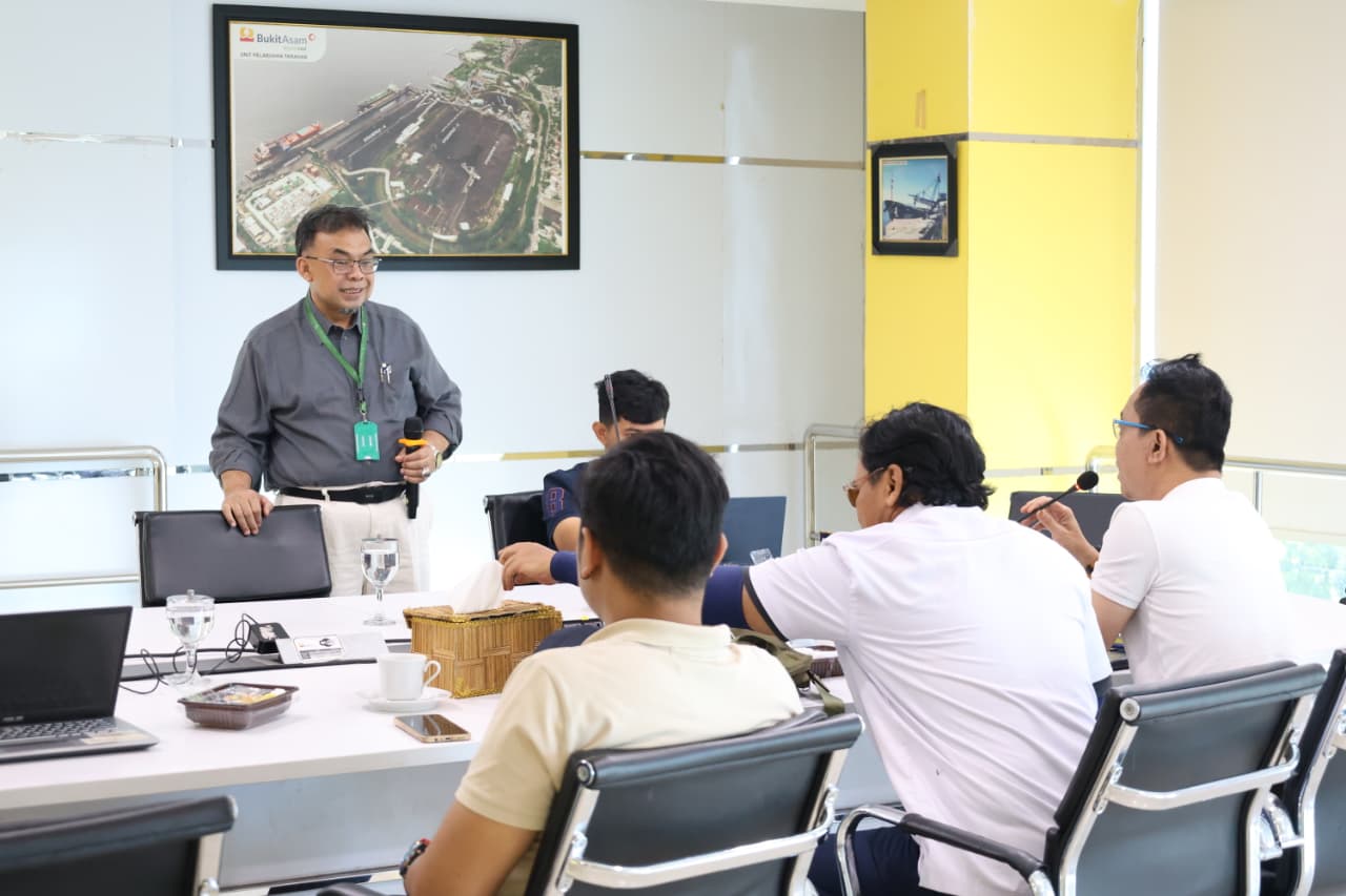 Bekali Karyawan Pelabuhan Bukit Prima PTBA, Unila Berikan Pemahaman Digital Culture 