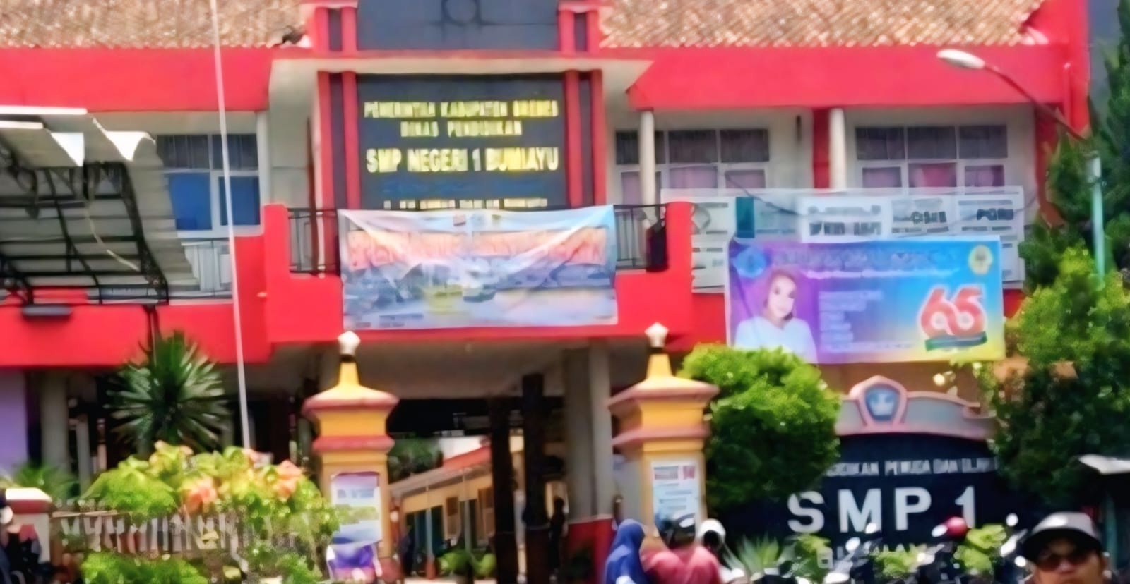 Kontroversi SMPN-1 Bumiayu: Guru-Guru Diancam Mutasi, Demo Berujung Penyegelan Ruang Kepala Sekolah