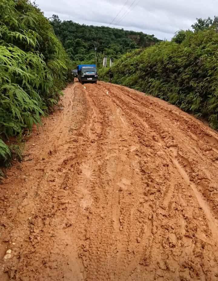 Warga Keluhkan Akses Jalan Mukti Lincir, Kota Baharu, Aceh Singkil. Sulit Di Lalui 