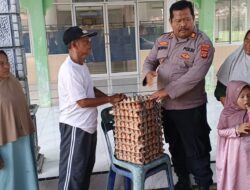 Kapolres Lhokseumawe Salurkan Bantuan Telur untuk Pengungsi di Dewantara