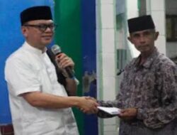 Bupati Joncik Safari Ramada, Salurkan Bantuan Rp10 Juta untuk Masjid Jamik Sapa Panjang