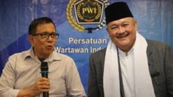 Sedikit Kenangan tentang Alex Noerdin, Hendry Ch Bangun
