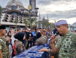 Apresiasi Pengguna Kendaraan di Pakansari, Terima Takjil Gratis Kogartap II/Bdg