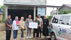 BRI Salurkan Bantuan Ambulans Untuk Yayasan Sahabat Pagaralam