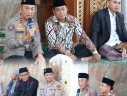 Polri Hadir Mendengar: Kapolda Sumsel Duduk Bersama Warga Talang Betutu Dalam Jumat Curhat, Bukti Nyata Polisi Yang Mengayomi