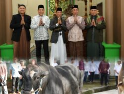 Wujud Syukur Idul Adha 1477 H, Polda Sumsel Salurkan Ratusan Hewan Qurban hingga ke Pelosok