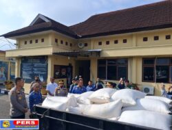 Dukung Program Presiden, Kapolres Prabumulih Lepas Dua Ton Jagung Hasil Panen Kelompok Tani