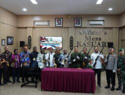 37 Anggota OPM Kodap IV Sorong Raya Kembali Ke Pangkuan NKRI Berkat Pendekatan Humanis Satgas Yonif 410/Alugoro