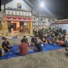 Menyambut HUT Bhayangkara ke-80, Polsek Benowo Gelar Cangkrukan dan Ngopi Bersama Warga
